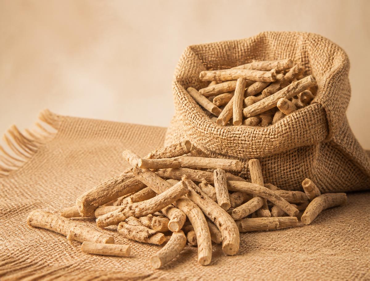 Dried Ashwagandha Roots — bulk raw material